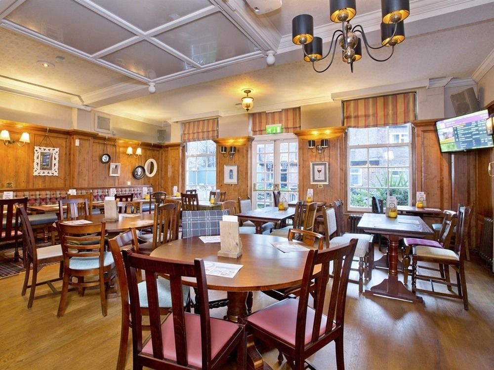 The George Inn Селбі Екстер'єр фото